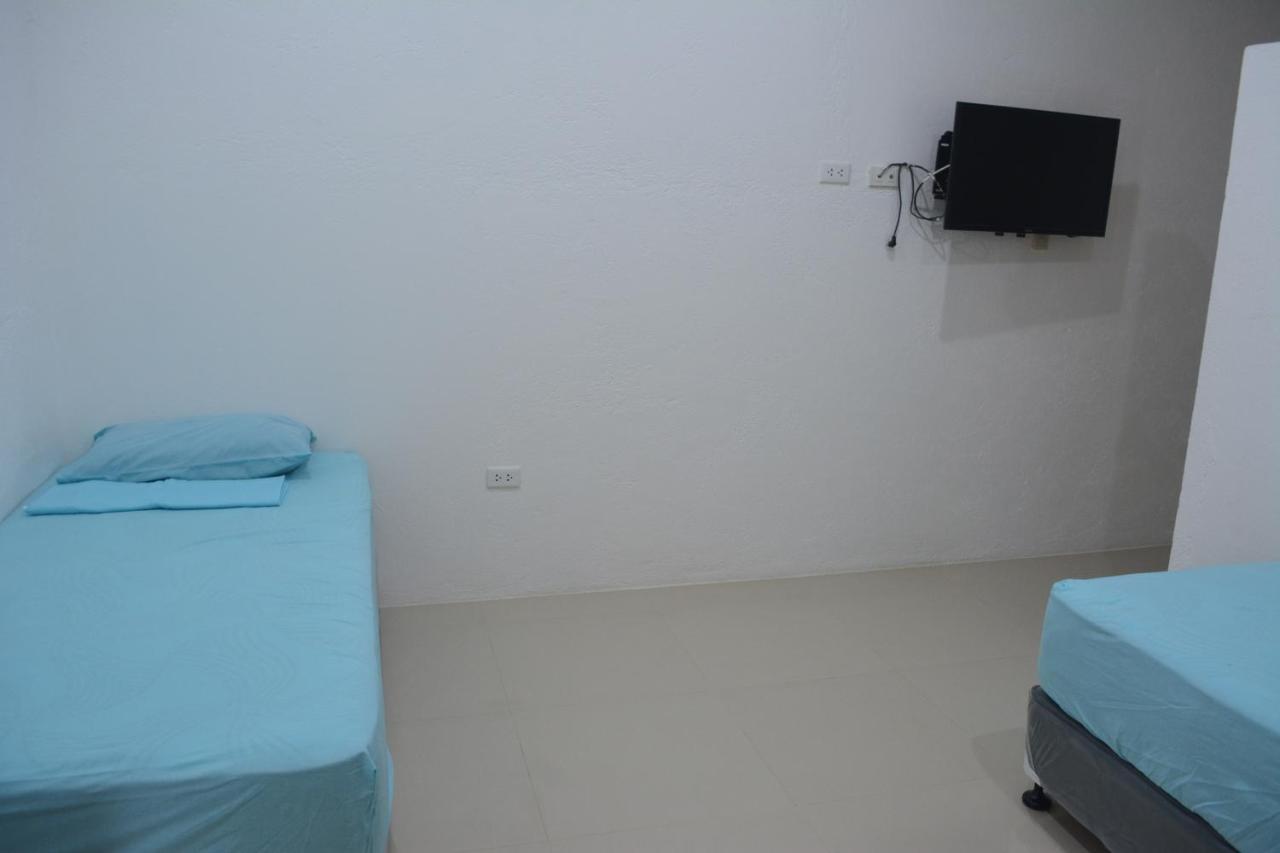 Sergi'S Resort And Hotel Palompon Екстер'єр фото