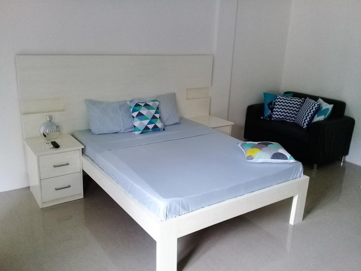 Sergi'S Resort And Hotel Palompon Екстер'єр фото