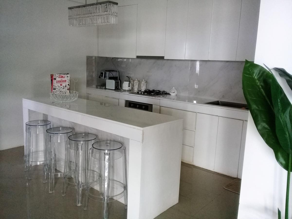 Sergi'S Resort And Hotel Palompon Екстер'єр фото