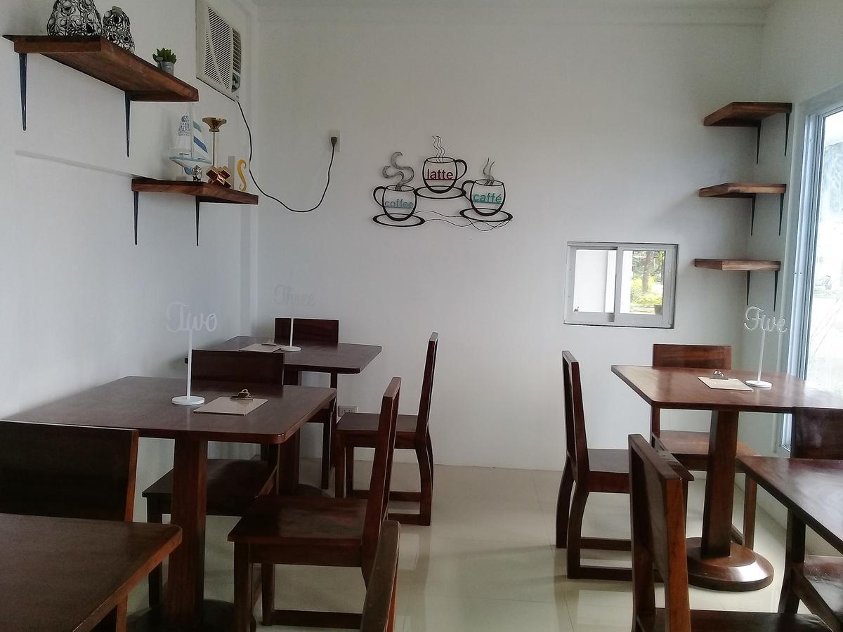 Sergi'S Resort And Hotel Palompon Екстер'єр фото
